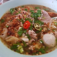 ก๋วยเตี๋ยวสามหมวย
