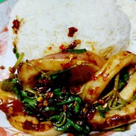 เฮียหมีกะเพราพริกแห้งโบราณ 1