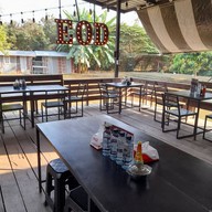 บรรยากาศ EOD’8 Cafe’