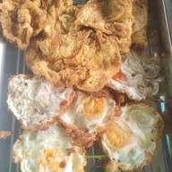 ข้าวแกง ตลาดจรูญ