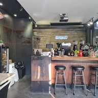 Impresso Espresso Bar ถนนสนามบินเก่า กองบิน41