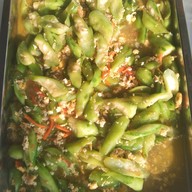 ข้าวแกง ตลาดจรูญ