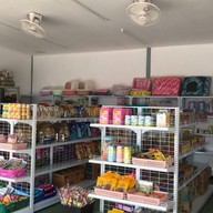 Pet Shop ตลาดคู่สร้าง ติดรพ.เปาโลพระประแดง