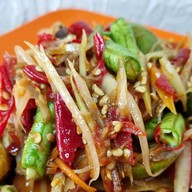 ส้มตำหนวดยาว 39