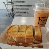 Craft Studio​ &​ Cafe