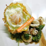 เมนูของร้าน เล็ก กะเพราไร้น้ำมัน
