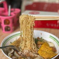 ป้าจุก ก๋วยเตี๋ยวต้มยำ บางโพ