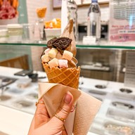 Pinkberry Crystal Veranda