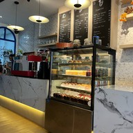 Papauno Viennoiserie & Bistro