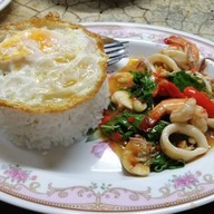 ครัวพอใจ&อีสานแซ่บ