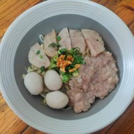ก๋วยเตี๋ยวเอ็นหมู หมูแผ่น เยาวราช ขนส่ง