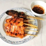 เมนูของร้าน ก๋งป๊อกหมูปิ้งไก่ปิ้งโบราณ เอกมัย คลองตัน