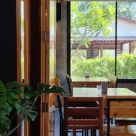 เพลินพุง Cafe & Restaurant