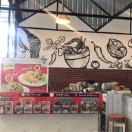 ผัดขั้นเทพ ศูนย์อาหารเอ็กซ์โป (ตรงข้าม บิ๊กซี) สกลนคร