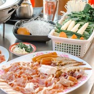 หมูกระทะคุณส้ม เคหะร่มเกล้า