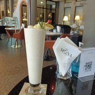 เมนูของร้าน The Mona Bar and Restaurant