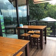 Sunshine Hotel & Cafe