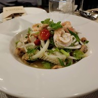 เมนูของร้าน The Mona Bar and Restaurant