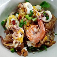 ผัดขั้นเทพ ศูนย์อาหารเอ็กซ์โป (ตรงข้าม บิ๊กซี) สกลนคร