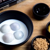 PorPor Homemade Delight Dessert บัวลอยลาวาลาดพร้าว -