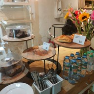 Like Italy Cafe-Bakery Phra Arthit Road