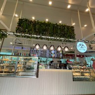 Amassing Bar & Restaurant