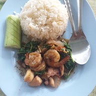 ร้านก๋วยเตี๋ยวรวยเส้น & อาหารตามสั่ง ลำปาง (อัศวิน) สาขา1