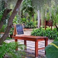 LIGHT STYLE CAFE ไลท์สไตล์คาเฟ่