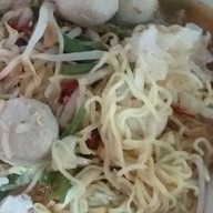 ร้านก๋วยเตี๋ยวรวยเส้น & อาหารตามสั่ง ลำปาง (อัศวิน) สาขา1