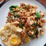 เมนูของร้าน สุกี้สากเหล็ก "เจ๊แต๋ว"