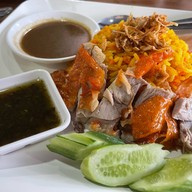 ไก่ย่าง จีระพันธ์ อีสานตำแซ่บ ฮาลาล เหม่งจ๋าย