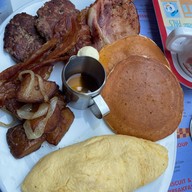 เมนูของร้าน Mickey's Diner BKK เกษรอัมรินทร์