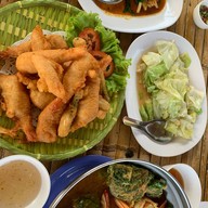 ครัวหน้าบ้าน Krua Nha Baan บ้านกรูด