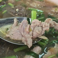 อร่อยเด็ด ผ่านฟ้า