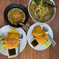 ไก่ย่าง จีระพันธ์ อีสานตำแซ่บ ฮาลาล เหม่งจ๋าย