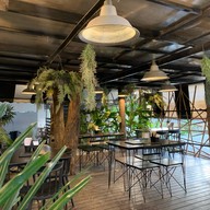 ร้านอาหาร เครื่องดื่ม ทางรถไฟ