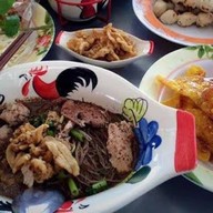 ตำยำ อาหารตามสั่งครัวลีลาวดี Lelawadee