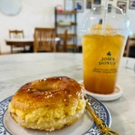 John Donut สาขา 1