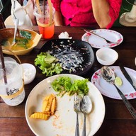 คำแพง สเตชั่น คาเฟ่