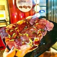 LOUNGE BEEF เลานจ์เนื้อ