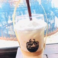 คำแพง สเตชั่น คาเฟ่