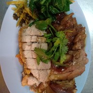 หน้าร้าน ข้าวมันไก่เบตง