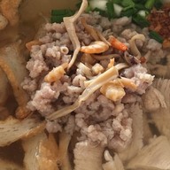 ก๋วยเตี๋ยวบ้านบึง"เดย์"ซอย9 สาขา1