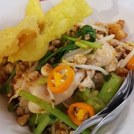 เมนูของร้าน ผัดไทย & ก๋วยเตี๋ยว รวย รวย