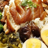 ข้าวขาหมูนกหงส์ฟ้า