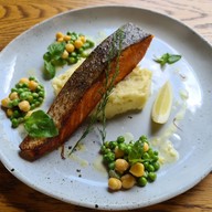 เมนูของร้าน รุกข์ คูซีน (Roukh Cuisine)