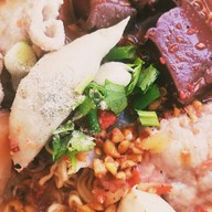 ก๋วยเตี๋ยวเย็นตาโฟนายหัว สมอโพรง