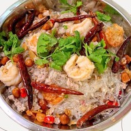 ยำแซ่บ by 17th