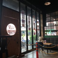 Long story cafe ลองสตอรี่