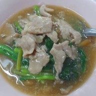 ราดหน้ายอดผักบางพลัด
